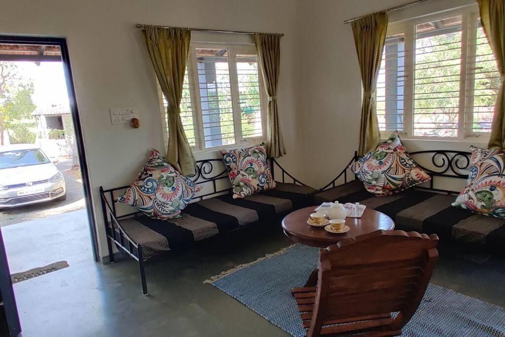 Shakuntala Farms - Rustic Farmstay With Modern Comforts Nashik Luaran gambar